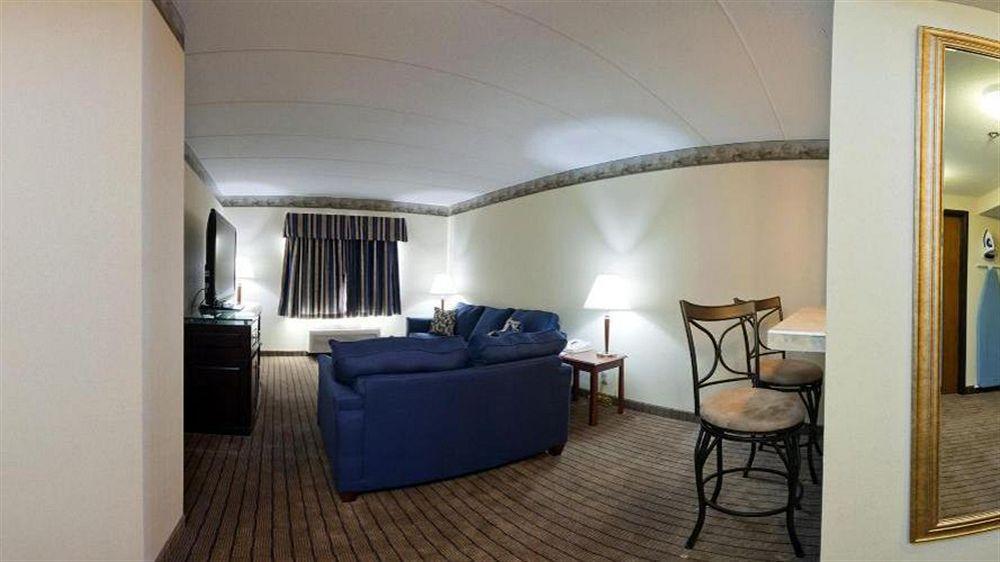 Holiday Inn Express Roseville-St. Paul By Ihg Exterior foto